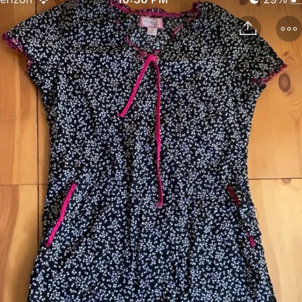 Scrub top by koi